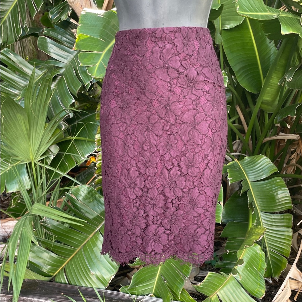Ann Taylor lace pencil skirt.